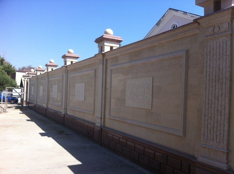 Clôture en pierre naturelle